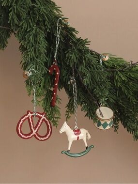 NWT Maileg Metal Heirloom Ornament Set - Peter's Christmas 2024